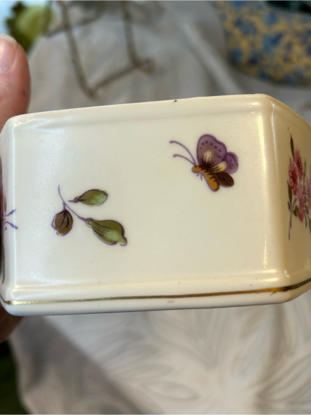 ✨ Lefton Powder Box ✨ - Picture 7 of 10
